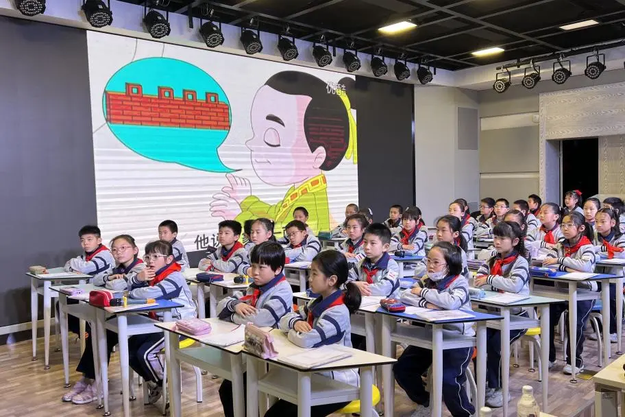 深化交流 西藏教育考察团走进上海市六一小学
