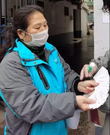 小区封闭管理，这个无物业老小区如何防控疫情1.jpg