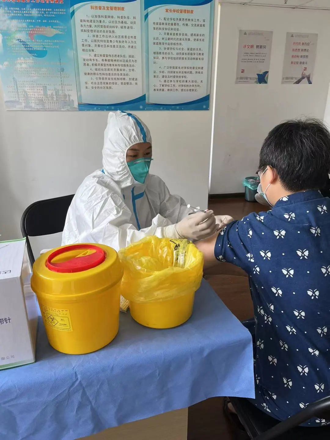 暖心！延吉社区为老年人群接种新冠疫苗“保驾护航”