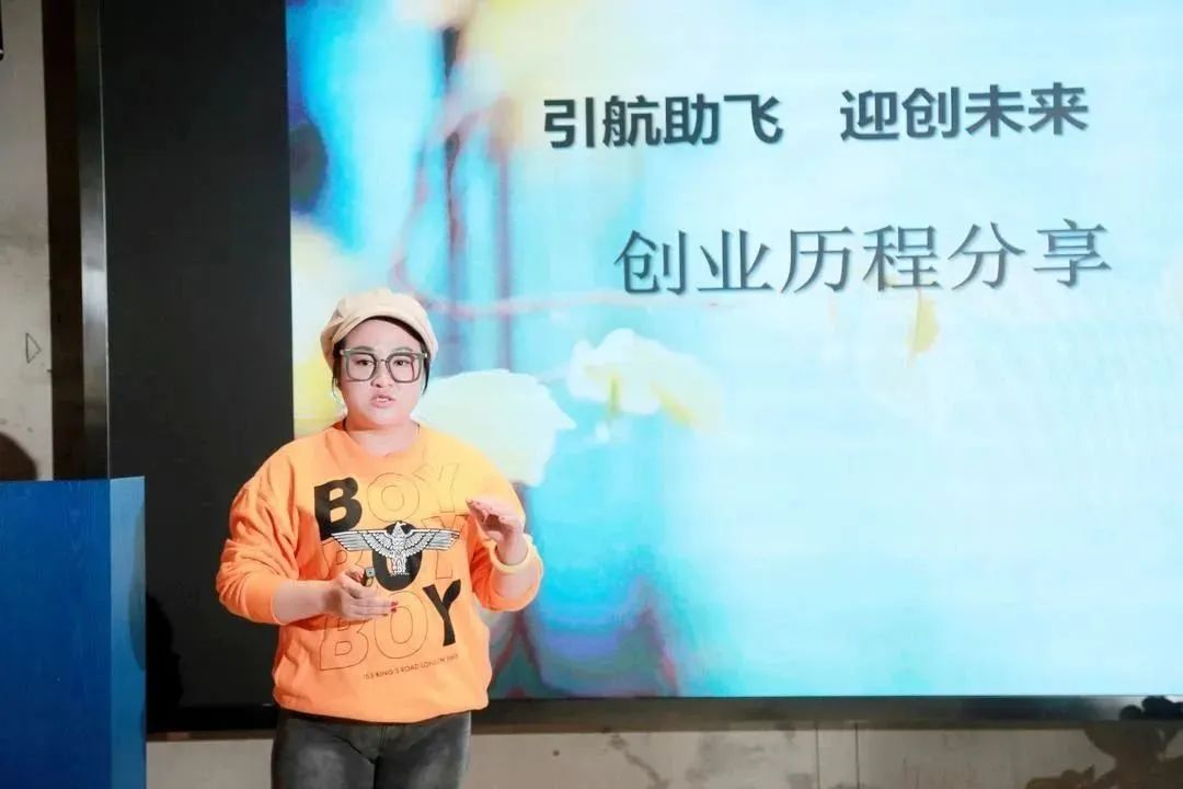 “双创”热土上，她们“群星闪耀”——“陪跑”女大学生就业创业路，从来不是简单的“复制粘贴”